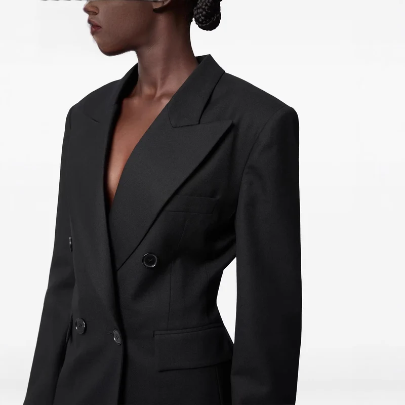 Damen Langblazer im minimalistischen Doppelreiher mit verstärkten Schultern Nord Taschen