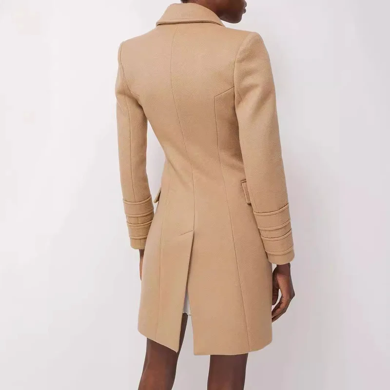 Damen Kurzmantel im Blazerkleid‑Stil mit strukturierter Taillierung und goldenen Zierknöpfen Nord Taschen