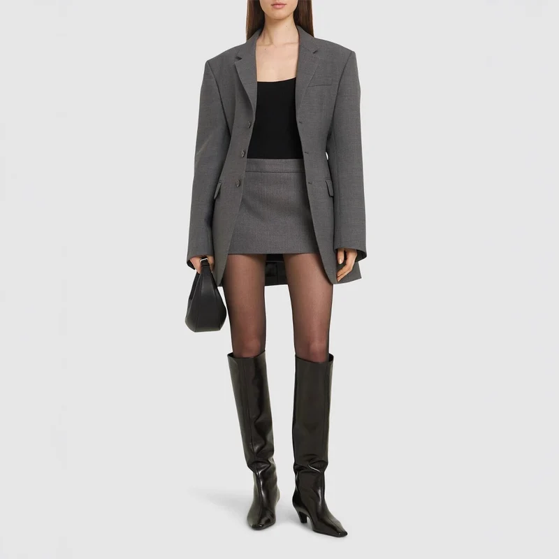 Damen Oversize-Blazer mit langer Silhouette und markanter Schulterpartie Nord Taschen