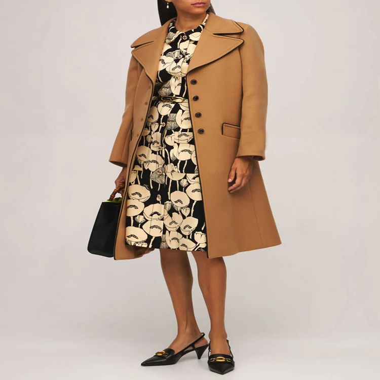 Damen Taillierter Wollmix-Mantel mit weitem Revers und ausgestelltem Rockteil Nord Taschen