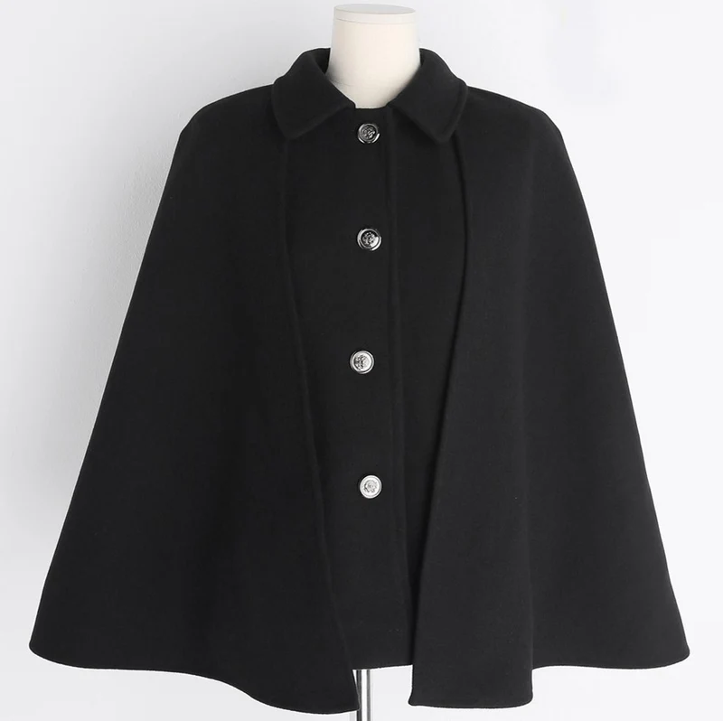 Damen Kurzer Wollmix-Cape-Mantel mit Hemdkragen und aufgesetzten Taschen Nord Taschen
