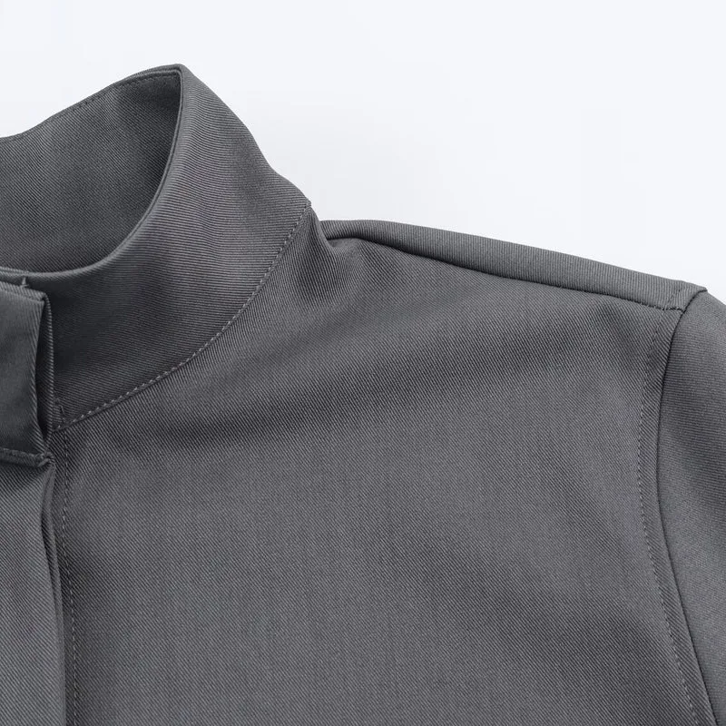 Damen Locker geschnittene Tunika‑Bluse mit verdeckter Knopfleiste und Stehkragen Nord Taschen