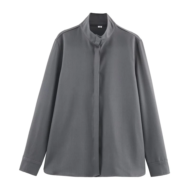 Damen Locker geschnittene Tunika‑Bluse mit verdeckter Knopfleiste und Stehkragen Nord Taschen