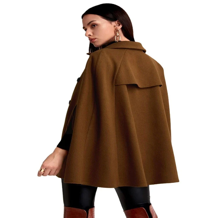 Damen Kurzcape-Mantel im Boxy-Tailoring mit verdeckten Ärmelschlitzen und Reverskragen Nord Taschen
