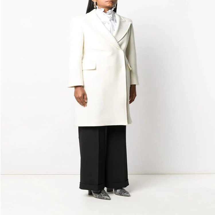Damen Clean-Cut Longmantel mit überschnittenem Revers und klarer Tailoring‑Silhouette Nord Taschen