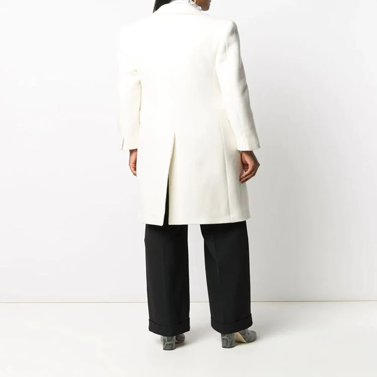 Damen Clean-Cut Longmantel mit überschnittenem Revers und klarer Tailoring‑Silhouette Nord Taschen