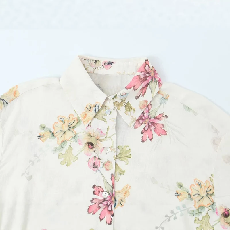 Damen Locker geschnittene florale Button-Down-Bluse mit Bordürenprint Nord Taschen