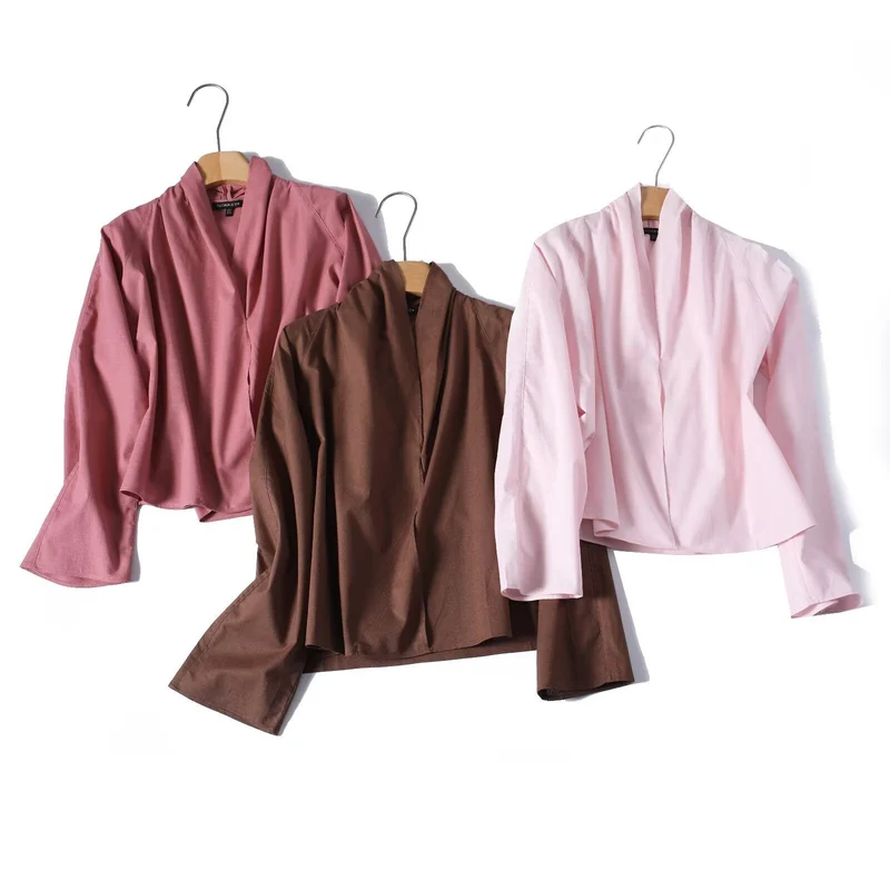 Damen Leichte Viskose‑Bluse mit offenem Schalkragen und kastiger Silhouette Nord Taschen