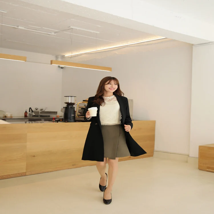 Damen Knieumspielender Einreihiger Wollmix-Longmantel im minimalistischen Tailoring Nord Taschen