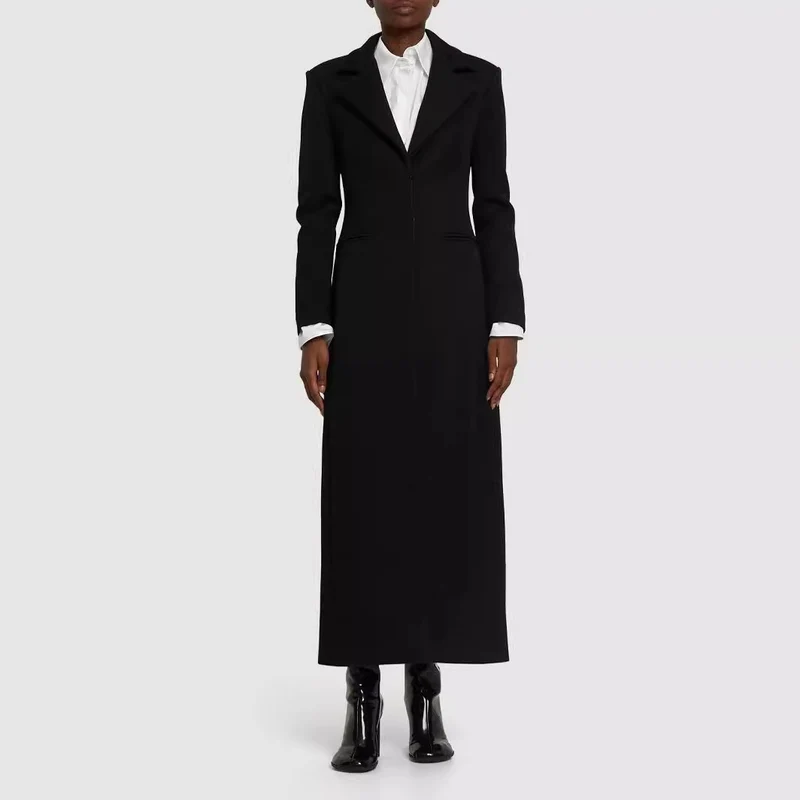 Damen Taillierter Longline-Mantel mit Reverskragen und Einreiher-Schnitt Nord Taschen