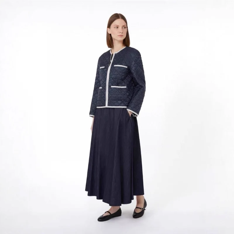 Damen Leicht gesteppte Kurzjacke ohne Kragen mit Kontrastpaspel und durchgehendem Reißverschluss Nord Taschen