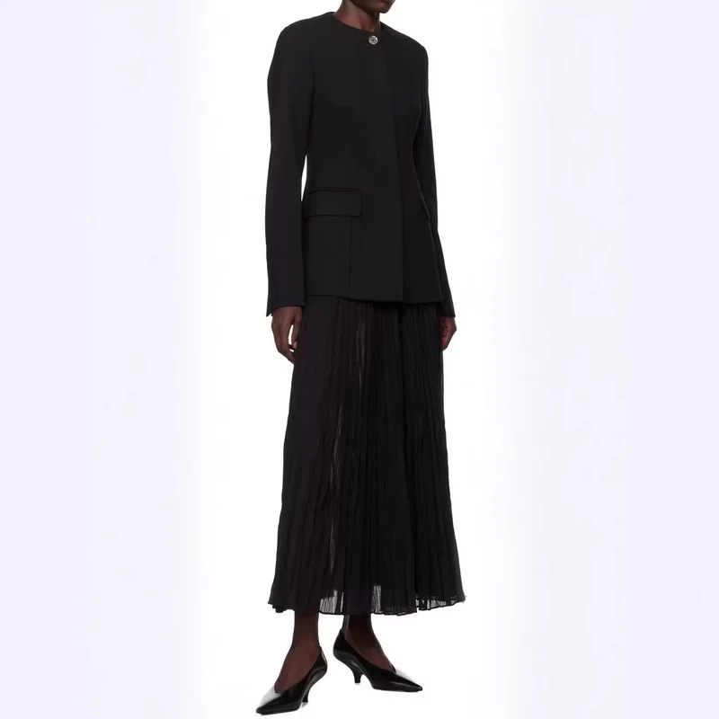 Damen taillierter Einreiher-Blazer mit Rundhalsausschnitt, verdeckter Knopfleiste und Pattentaschen Nord Taschen