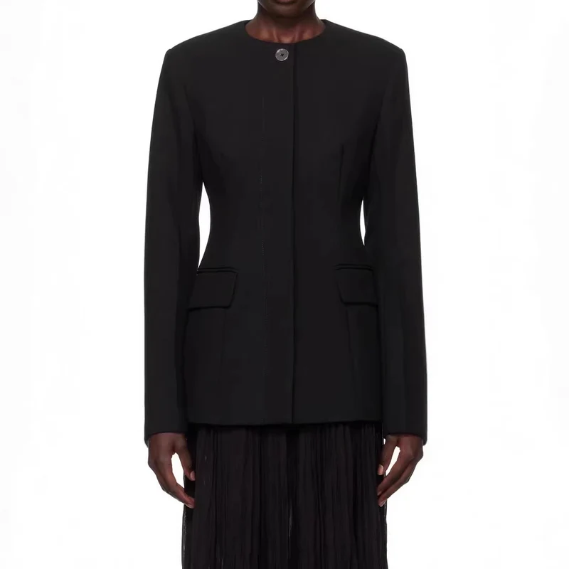 Damen taillierter Einreiher-Blazer mit Rundhalsausschnitt, verdeckter Knopfleiste und Pattentaschen Nord Taschen