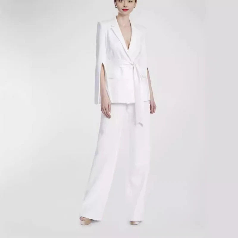 Damen Taillierter Cape-Blazer mit Bindegürtel und weiten Palazzohosen Nord Taschen
