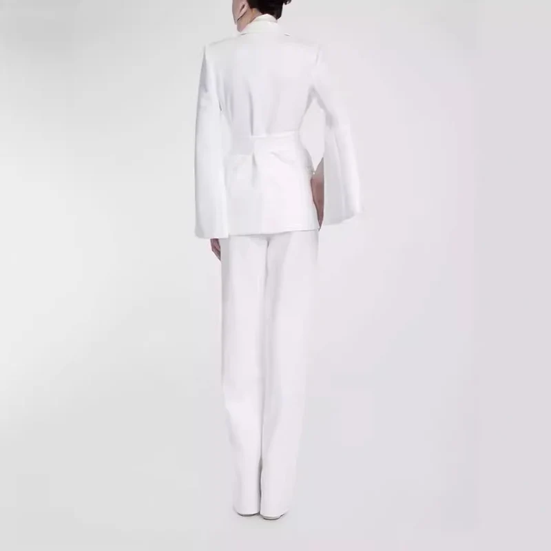Damen Taillierter Cape-Blazer mit Bindegürtel und weiten Palazzohosen Nord Taschen