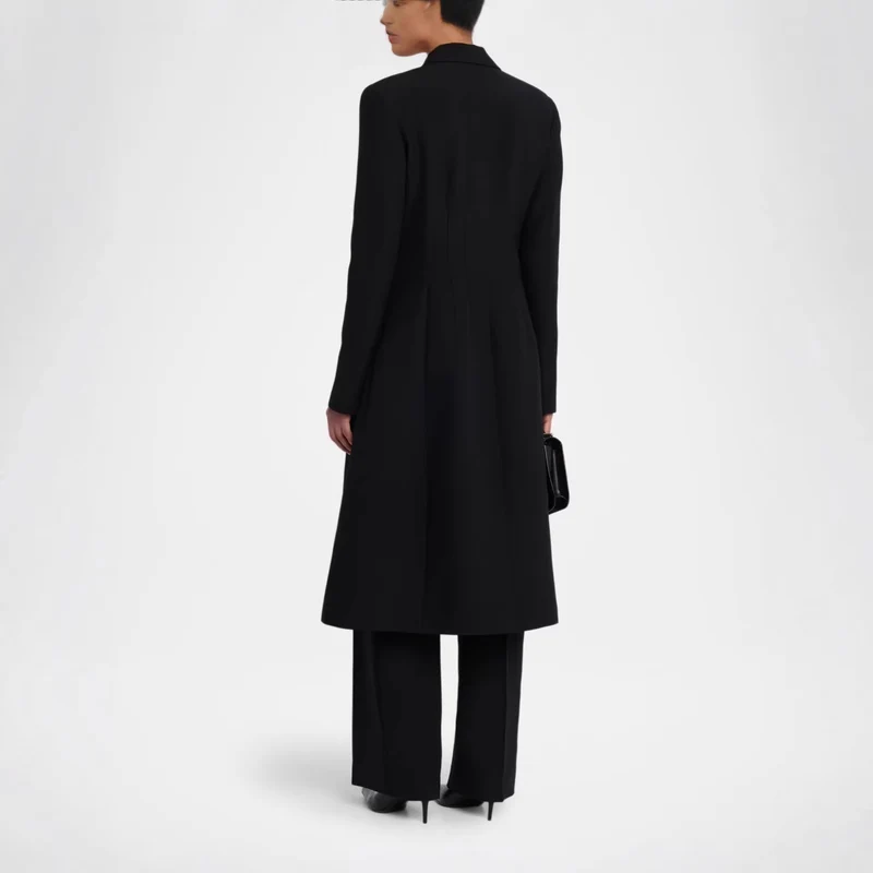 Damen Taillierter Abendlicher Mantel-Blazer mit Satinrevers und schlanker Silhouette Nord Taschen