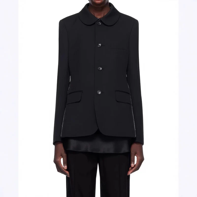 Damen Blazerjacke mit rundem Bubikragen, seitlichen Metallreißverschlüssen und Pattentaschen Nord Taschen