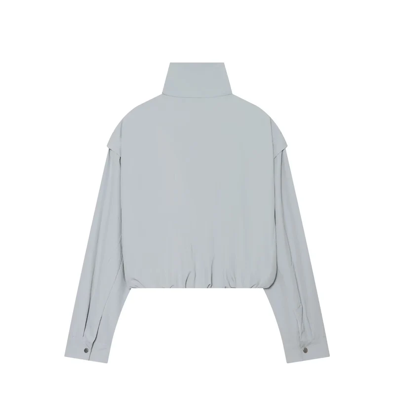 Damen Kurze funktionale Windjacke mit hohem Stehkragen und verdeckter Reißverschluss Nord Taschen