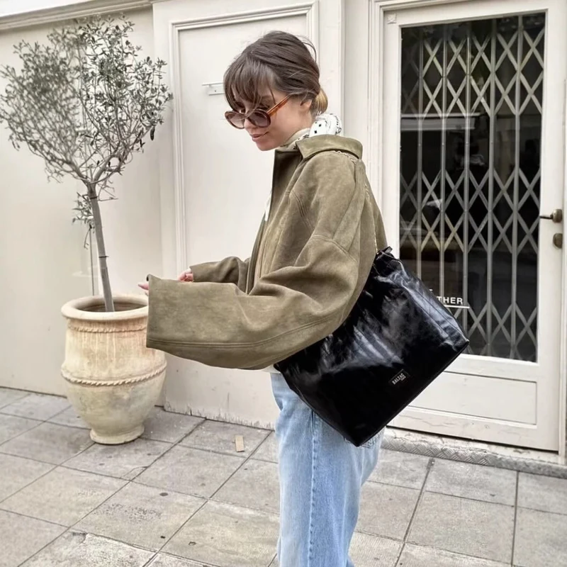 Damen Kurze Boxy‑Jacke im Oversize Wildleder‑Look mit Ballon‑Saum Nord Taschen