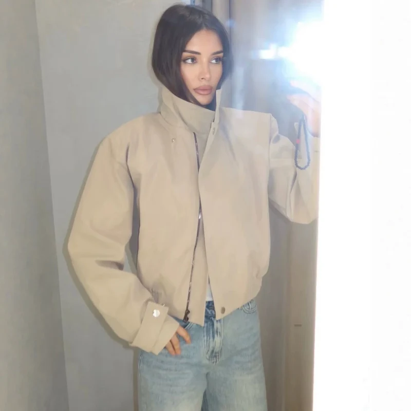 Damen Kurzblouson mit hohem Stehkragen, elastischem Bund und verdeckter Druckknopfleiste Nord Taschen