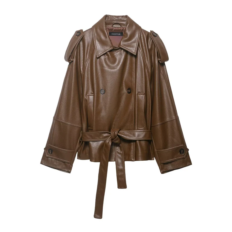 Damen Leder-Trenchcoat mit Bindegürtel, Schulterklappen und oversized Kragen Nord Taschen