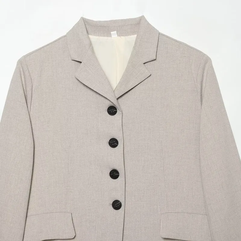 Damen Kurzblazer mit minimalistischer Linienführung, abgerundetem Saum und Pattentaschen Nord Taschen