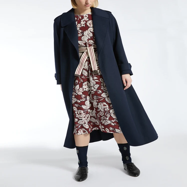 Damen Maxilanger Wollmix-Mantel im fließenden Swing-Cut mit weichem Schalkragen Nord Taschen