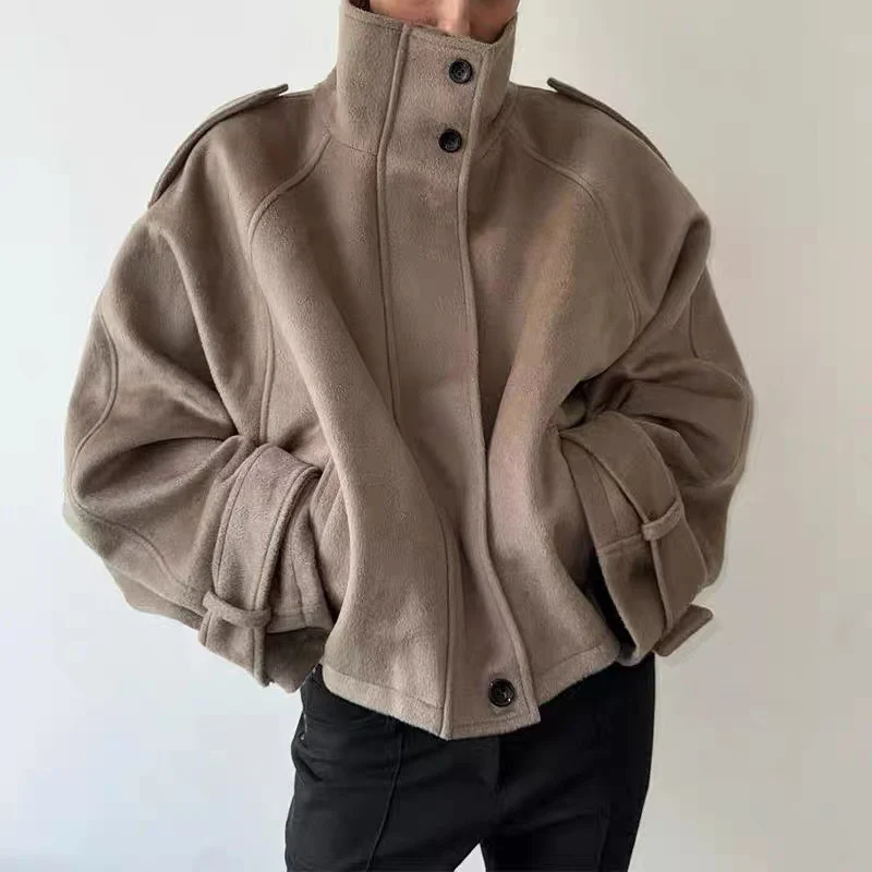 Damen Kurzmantel im Cape‑Look mit hohem Stehkragen, Epauletten und weiten Raglanärmeln Nord Taschen