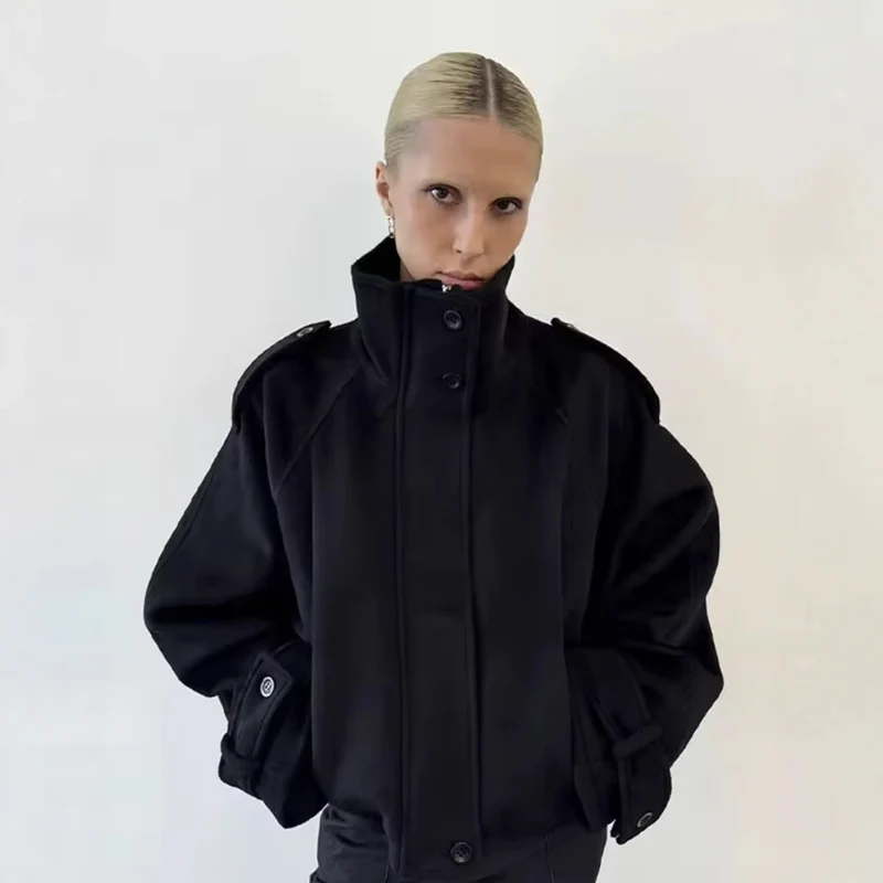Damen Kurzmantel im Cape‑Look mit hohem Stehkragen, Epauletten und weiten Raglanärmeln Nord Taschen