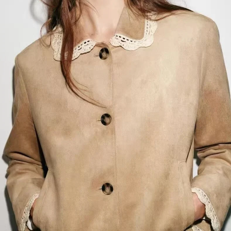 Damen Kurzjacke mit Häkelspitzenkragen und Spitzenmanschetten Nord Taschen