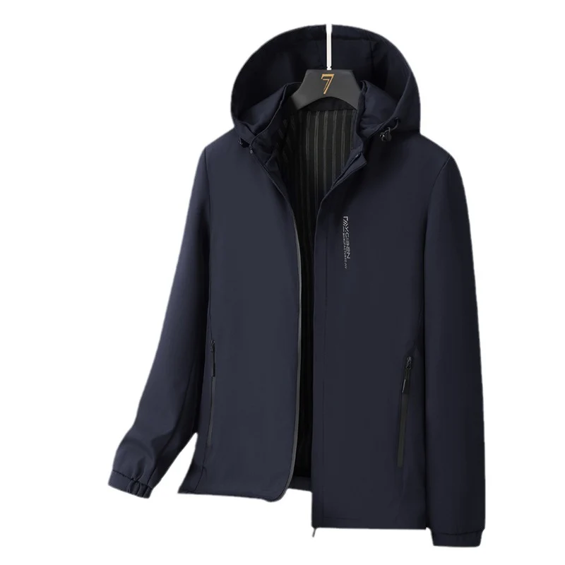 Herren Minimalistische Kapuzen-Softshelljacke mit versiegelten Reißverschlüssen und elastischen Bündchen Nord Taschen