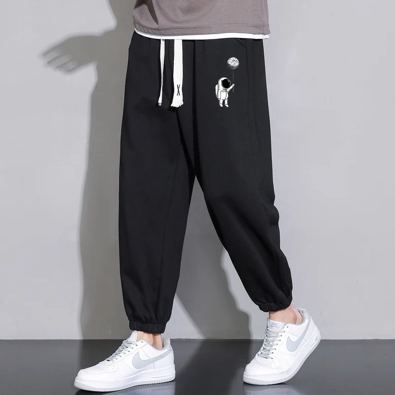 Herren Lockere Jogginghose mit Astronauten-Print, Kordelzugbund und elastischen Saumbündchen Nord Taschen