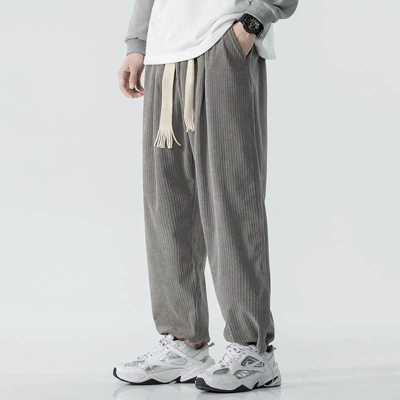 Herren Locker geschnittene Cordhose mit breitem Bein, elastischem Bund und dekorativem Kordelzug Nord Taschen
