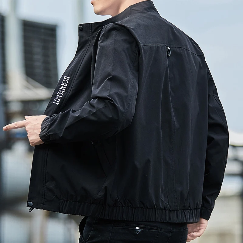 Herren Leichter Urbaner Tech-Blouson mit Nanobeschichtung, Stehkragen und verdeckten Reißverschlusstaschen Nord Taschen