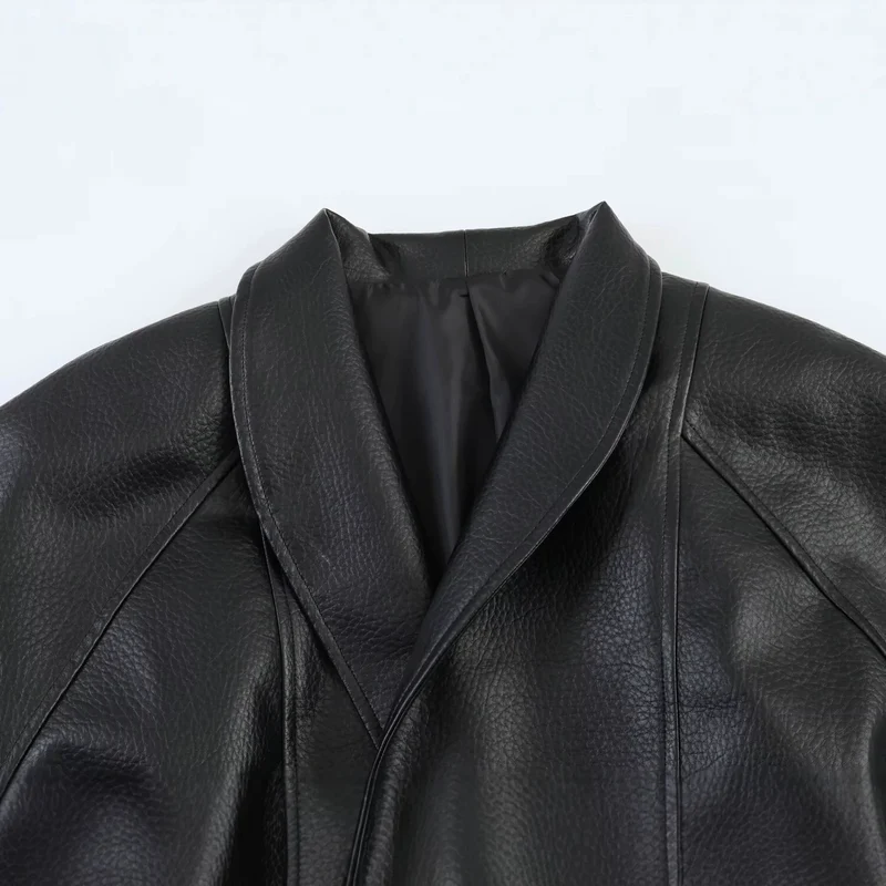 Damen Kurzjacke aus genarbtem Leder mit Schalkragen und Bindegürtel Nord Taschen