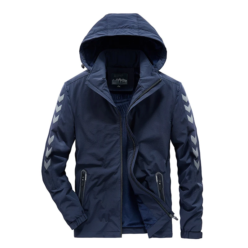 Herren wasserabweisende Softshelljacke mit Kapuze, reflektierenden Chevron-Streifen und Reißverschlusstaschen Nord Taschen