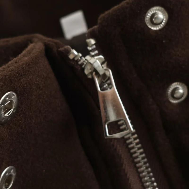 Damen Boxy Wollmix‑Blousonjacke mit Stehkragen, großen Pattentaschen und elastischem Saum Nord Taschen