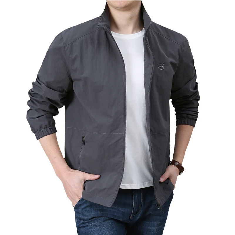 Herren Leichte Windjacke mit Stehkragen, elastischen Bündchen und verdecktem Reißverschluss Nord Taschen