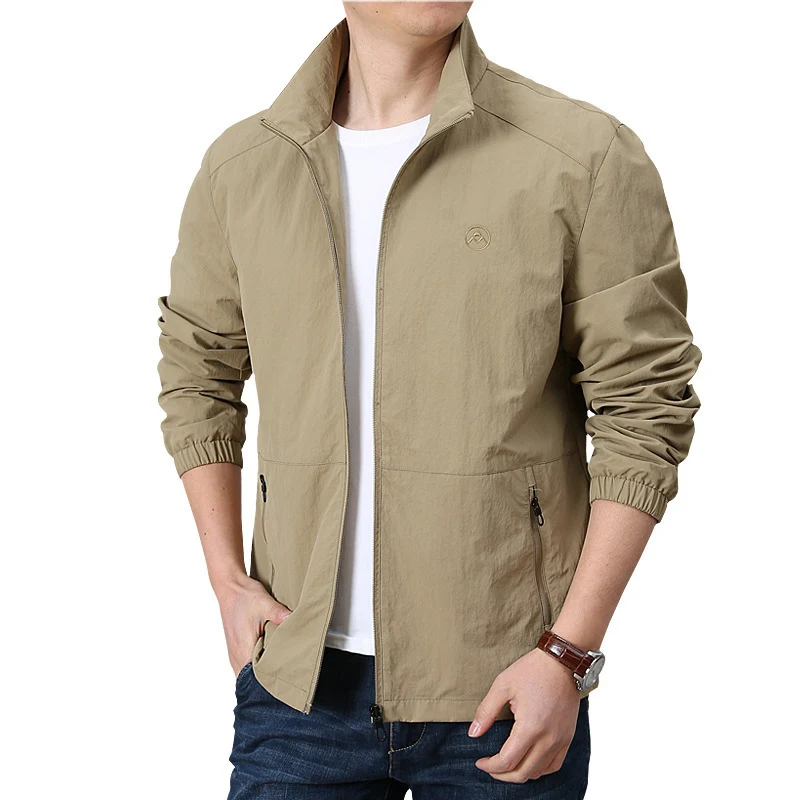Herren Leichte Windjacke mit Stehkragen, elastischen Bündchen und verdecktem Reißverschluss Nord Taschen