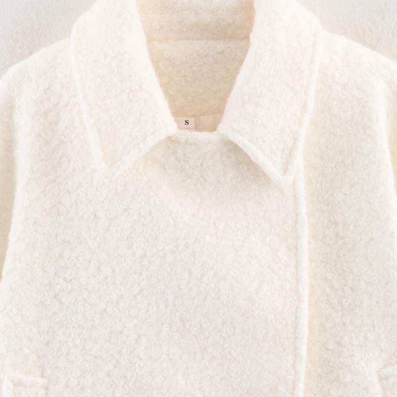 Damen Boxy Bouclé‑Cabanjacke mit Doppelreiher, Hemdkragen und Pattentaschen Nord Taschen