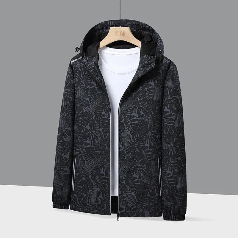 Herren Leichte Kapuzen-Windjacke mit botanischem Alloverprint und elastischen Bündchen Nord Taschen