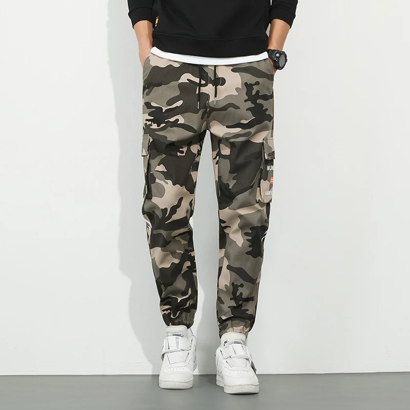Herren Urbanes Camouflage-Jogger mit Utility-Taschen und elastischem Knöchelsaum Nord Taschen
