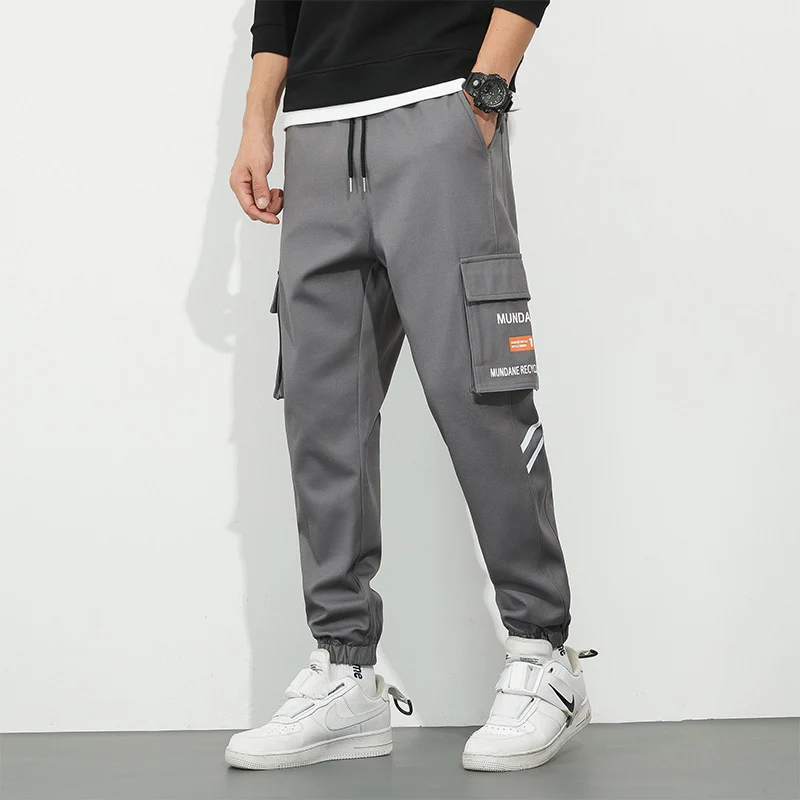 Herren Urbanes Camouflage-Jogger mit Utility-Taschen und elastischem Knöchelsaum Nord Taschen
