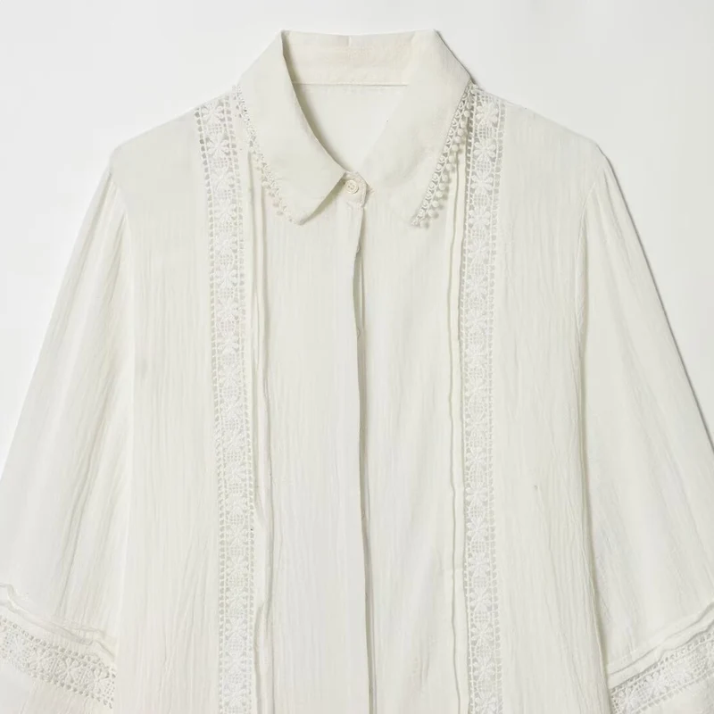 Damen Bluse mit zarter Spitzenapplikation, verdeckter Knopfleiste und Ballonärmeln Nord Taschen