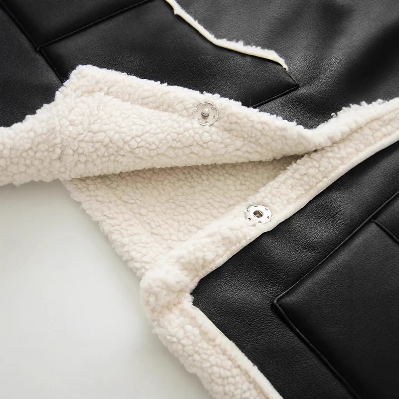 Damen Ärmellose Lammfell‑Optik Weste mit Reverskragen und aufgesetzten Taschen Nord Taschen