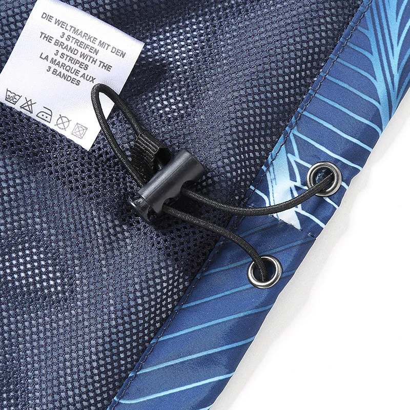 Herren Leichte Kapuzen-Windbreakerjacke mit grafischem Allover-Print und Packfunktion Nord Taschen