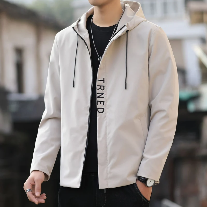 Herren leichte Kapuzen‑Shelljacke mit verdecktem Reißverschluss und minimalistischer Utility‑Optik Nord Taschen