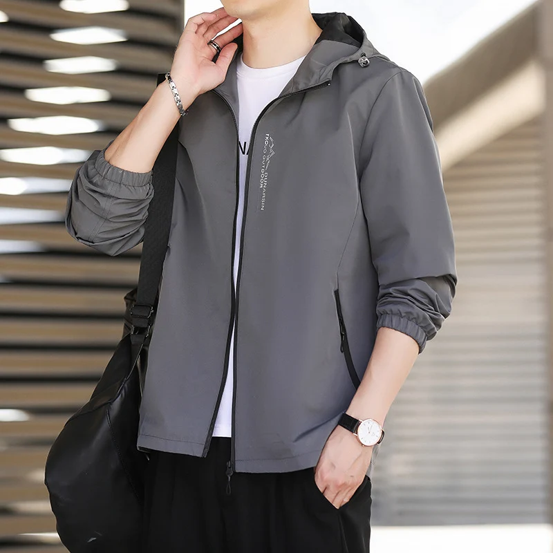 Herren Ultraleichte Kapuzen-Shelljacke im Urban-Minimalstil mit windabweisender Membran und Reißverschlusstaschen Nord Taschen