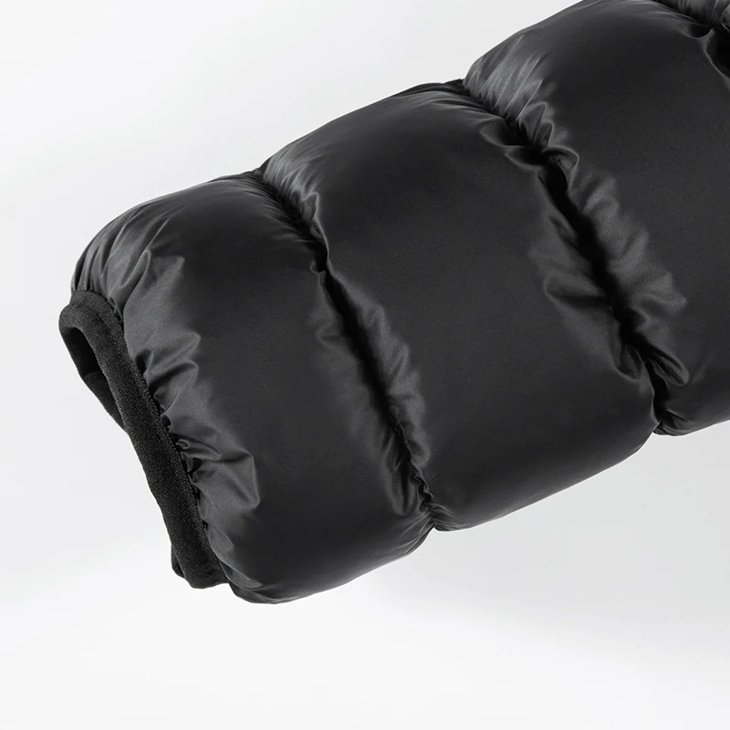 Herren Ultraleichte gesteppte Daunenjacke mit Kapuze, windabweisender Außenhaut und Packfunktion Nord Taschen