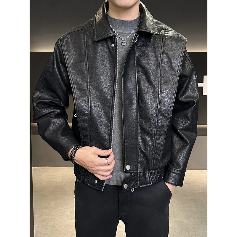 Herren Kurzer Oversized Lederimitat-Blouson mit Stehkragen, Reißverschluss und elastischem Saum Nord Taschen